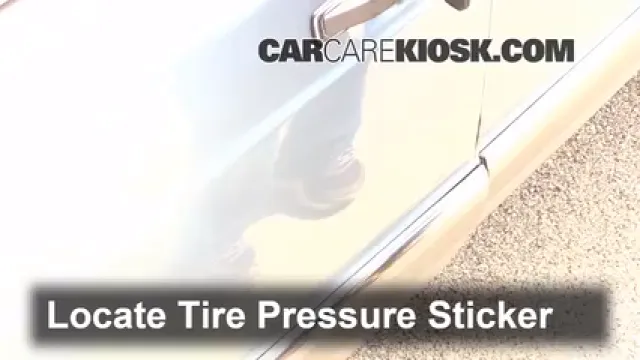 1981 Mercedes-Benz 380SEL 3.8L V8 Sedan (4 Door) Neumáticos y ruedas Controlar presión de neumáticos